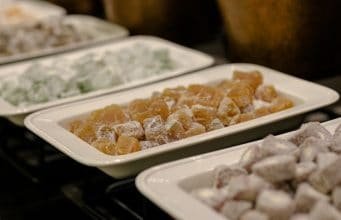 сервиз за хранене